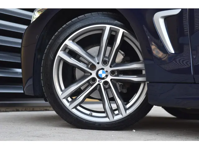 BMW 4 Serie Cabrio 420i High Executive 2017 Benzine 34