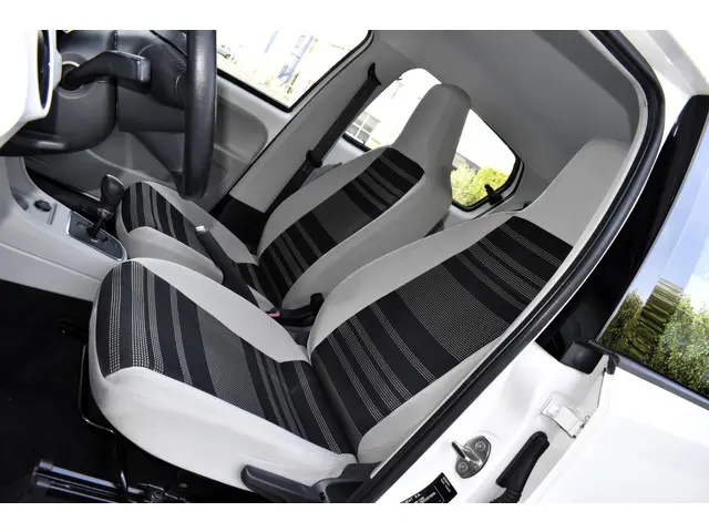 SEAT Mii 1.0 Style 2014 Benzine 6