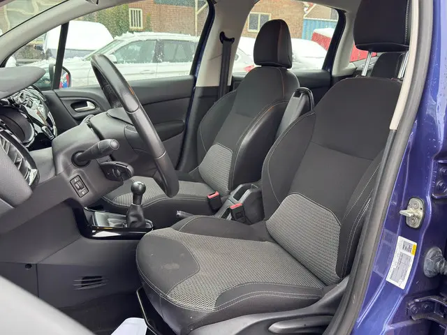 Citroën C3 1.2 VTi Collection/ LED/ LAAG KM 2014 Benzine 23