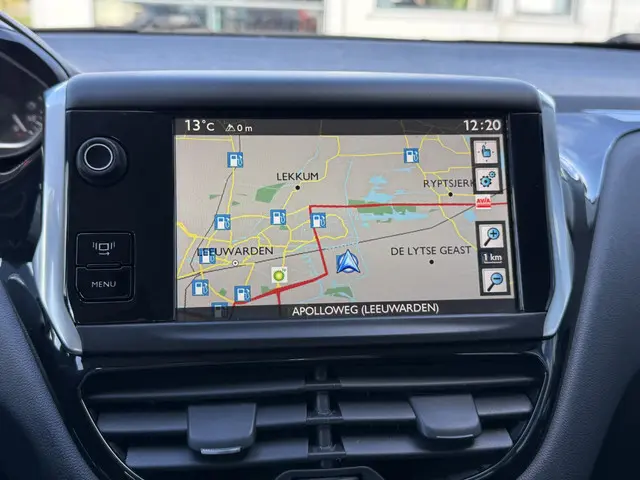 Peugeot 208 1.2 VTi Envy 2013 Benzine 10