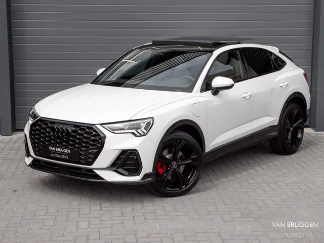 Audi Q3 Sportback 45 TFSI e S-Line 2022 Hybride Benzine 33