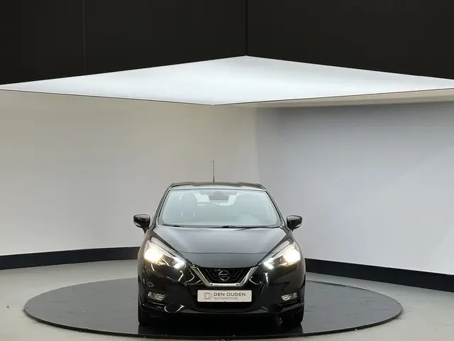 Nissan Micra 1.0L Acenta 2018 Benzine 8