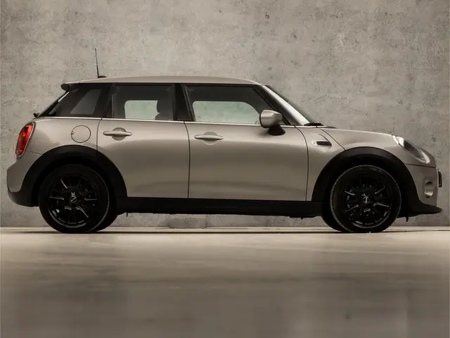 MINI One Mini 1.5 Business Sport 2020 Benzine 4