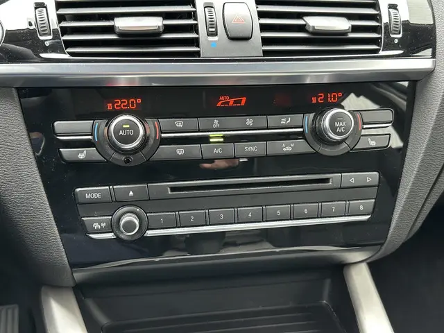 BMW X3 xDrive20i High Executive 2014 Benzine 6