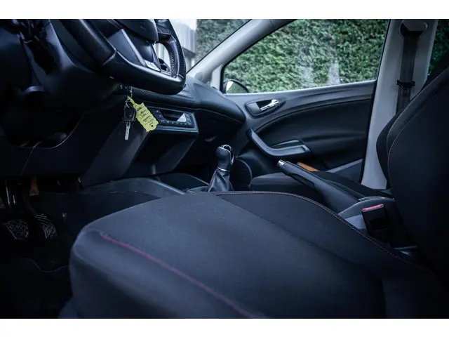 SEAT Ibiza 1.2 TSI 2015 Benzine 32