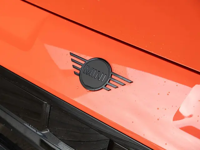 MINI Aceman SE 2025 Elektrisch 14