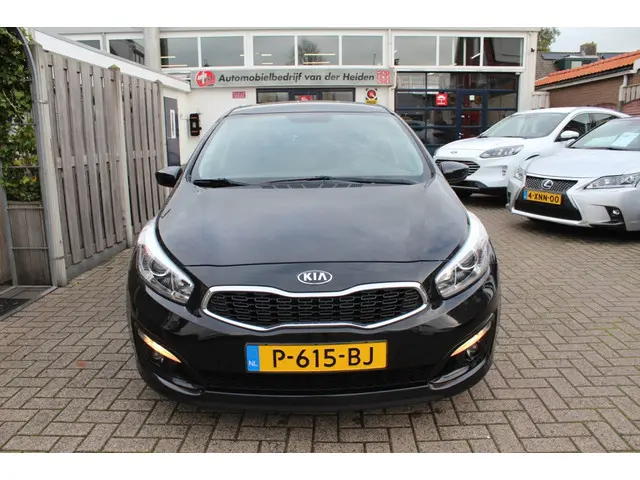 Kia cee'd 1.4 MPi ComfortLine Plus 2016 Benzine 8