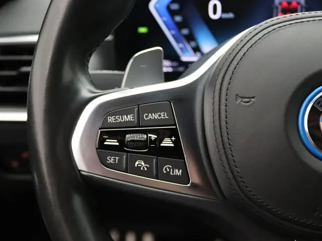 BMW 3 Serie 330e Touring 2022 Hybride Benzine 13