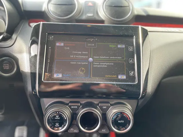 Suzuki Swift 1.4 Sport Smart Hybrid 2020 Benzine 15