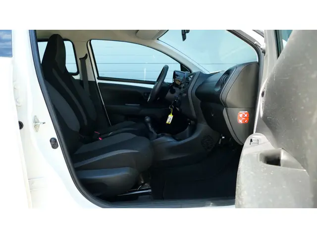 Toyota Aygo 1.0 VVT-i x-fun 2018 Benzine 24