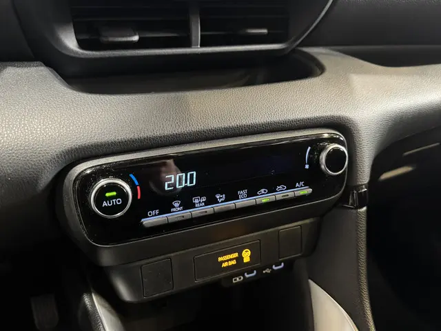 Toyota Yaris 1.5 Hybrid 115 Active 2025 Hybride Benzine 13