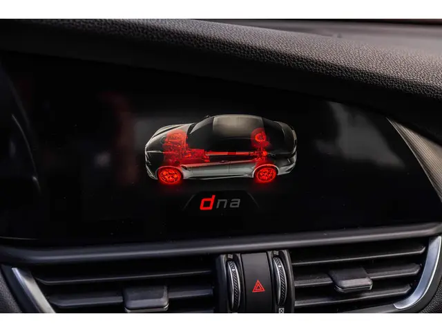 Alfa Romeo Giulia 2.0 T 280pk AWD Veloce 2019 Benzine 39