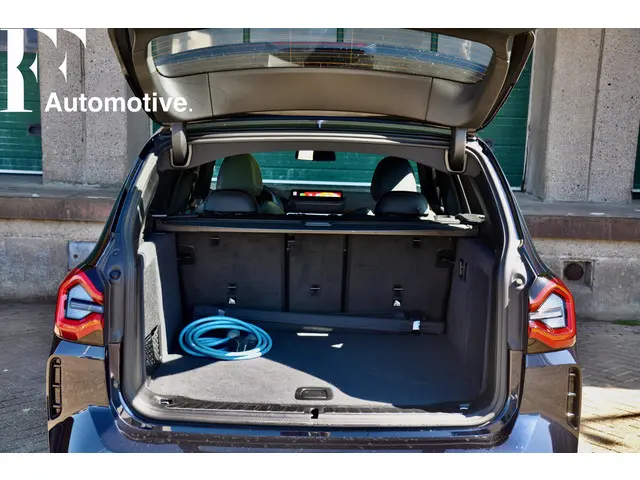 BMW iX3 80 kWh M-Sport 2023 Elektrisch 46