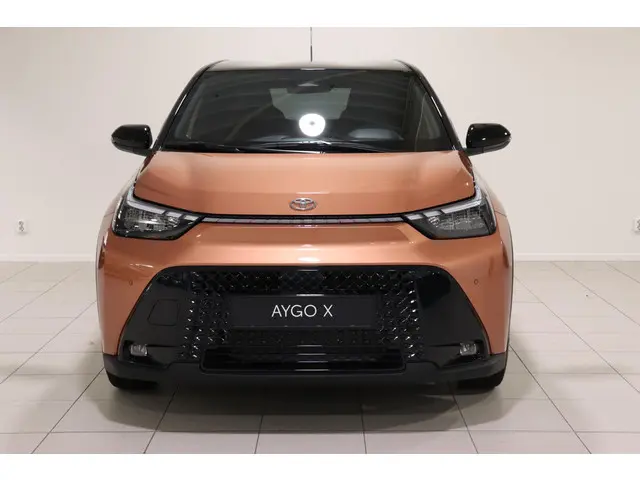 Toyota Aygo X Hybrid 115 pulse, 2026 Hybride Benzine 13
