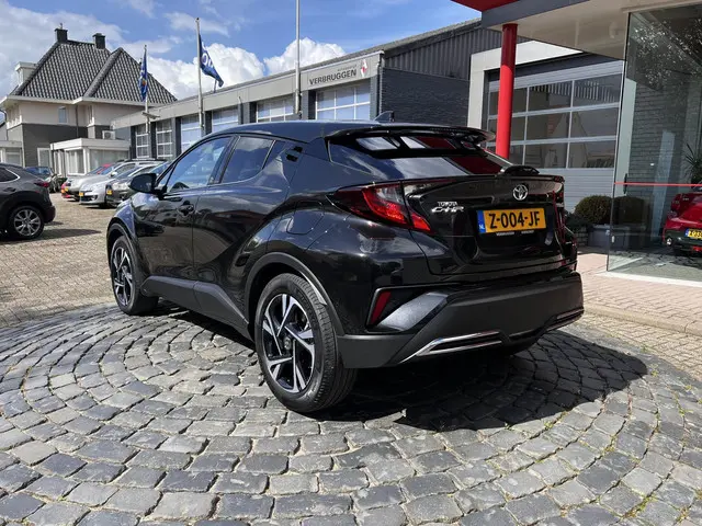 Toyota C-HR 2.0 Hybrid Team D 2022 Hybride Benzine 3
