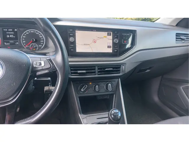Volkswagen Polo 1.0 TSI Comfortline 2019 Benzine 6