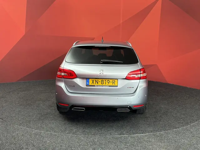 Peugeot 308 SW 1.2 PureTech GT-line 2015 Benzine 13