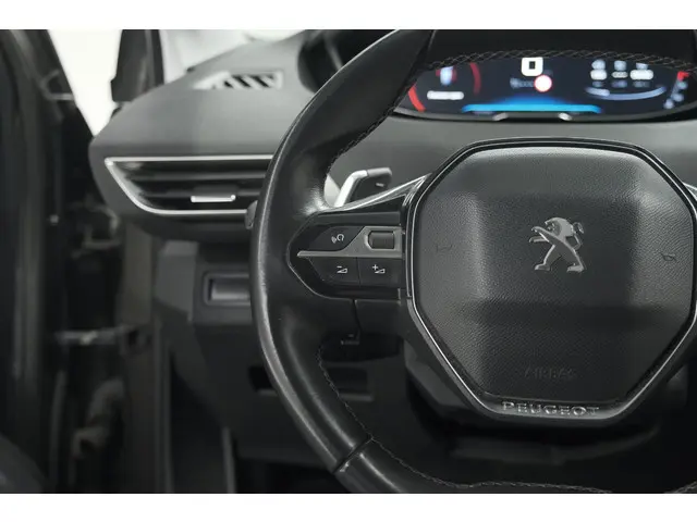 Peugeot 3008 PureTech 130 EAT6 Allure 2017 Benzine 34