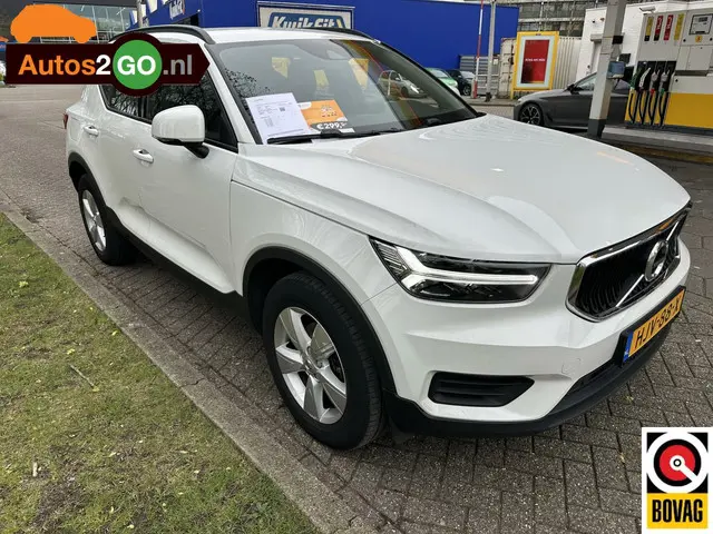 Volvo XC40 3