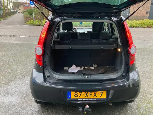 Opel Agila 1.0 Edition Airco 1E Eig. 2012 Benzine 10