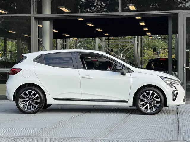 Mitsubishi Colt 1.0T MT Intense 2025 Benzine 13