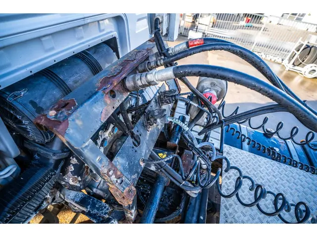 MAN TGS 33.420 BBS +LIEBHERR 12M3 2017 Diesel 8