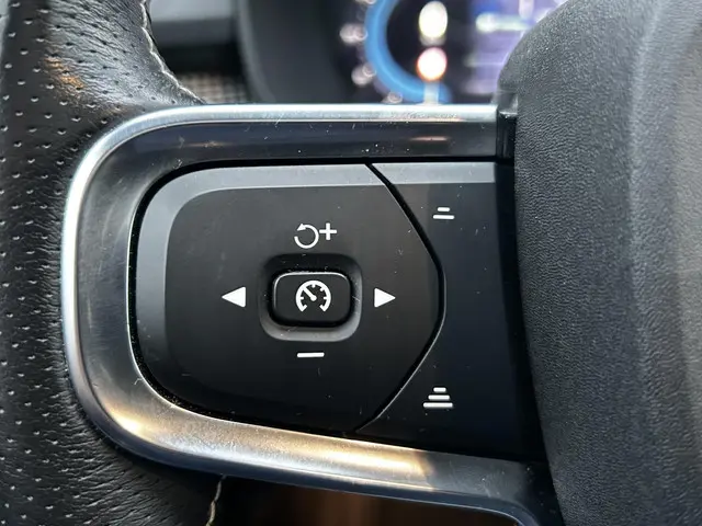 Volvo XC40 Recharge P8 AWD R-Design 2020 Elektrisch 31