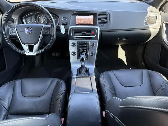 Volvo V60 1.5 T2 Polar+ Dynamic 2018 Benzine 4