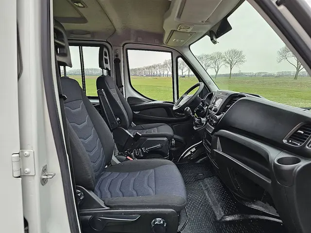 Iveco Daily 35C14 2018 Diesel 6