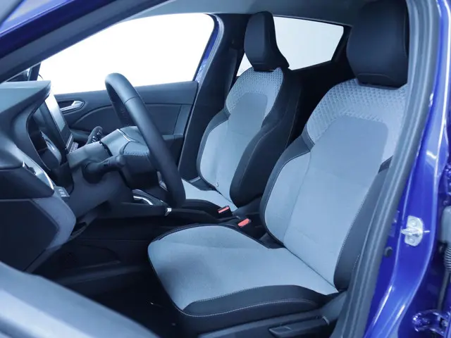 Mitsubishi Colt 1.0T MT Intense 2025 Benzine 6