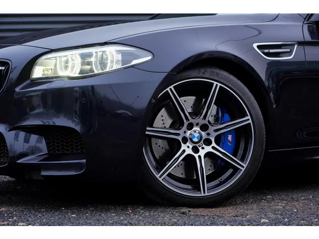 BMW M5 5-serie Competition Edition 2017 Benzine 23