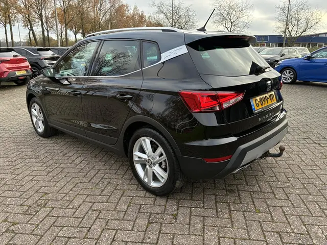 SEAT Arona 1.5 TSI EVO FR Business Intense 2019 Benzine 4