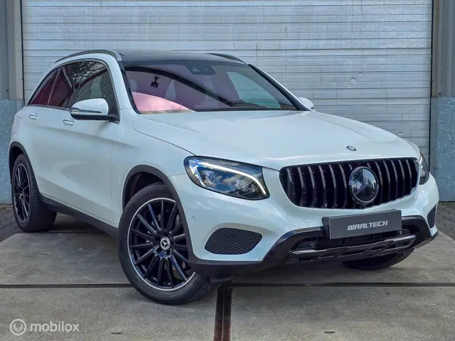 Mercedes-Benz GLC 250 4MATIC Edition 1 2015 Benzine