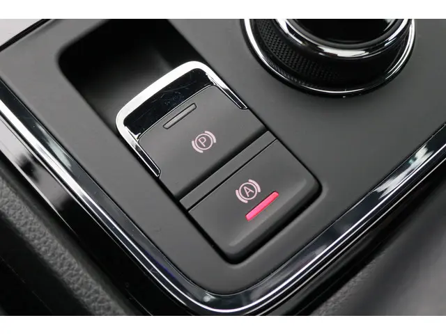 SEAT Ateca 1.5 TSI FR Business Intense 2019 Benzine 57