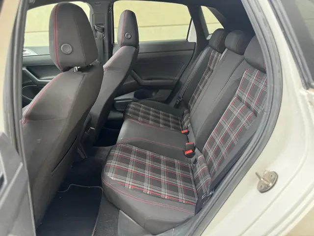 Volkswagen Polo 2.0 TSI GTI 2019 Benzine 27