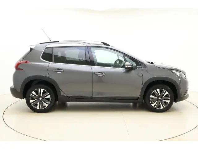 Peugeot 2008 1.2 PureTech 110pk Allure 2017 Benzine 9