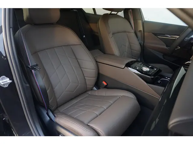 BMW 5 Serie Touring 530e 2025 Hybride Benzine 8