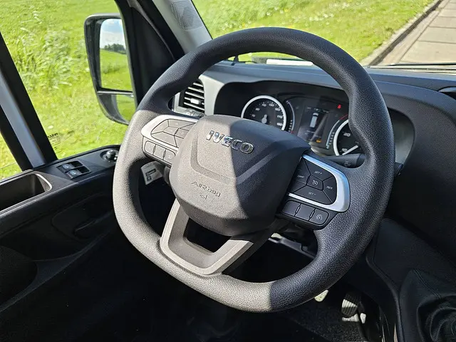 Iveco Daily 35S14 2023 Diesel 10