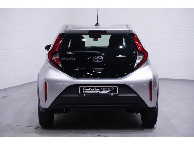 Toyota Aygo X 1.0 VVT-i MT Play 2022 Benzine 8