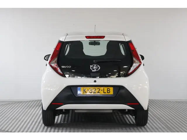 Toyota Aygo 1.0 VVT-i x-fun 2021 Benzine 10