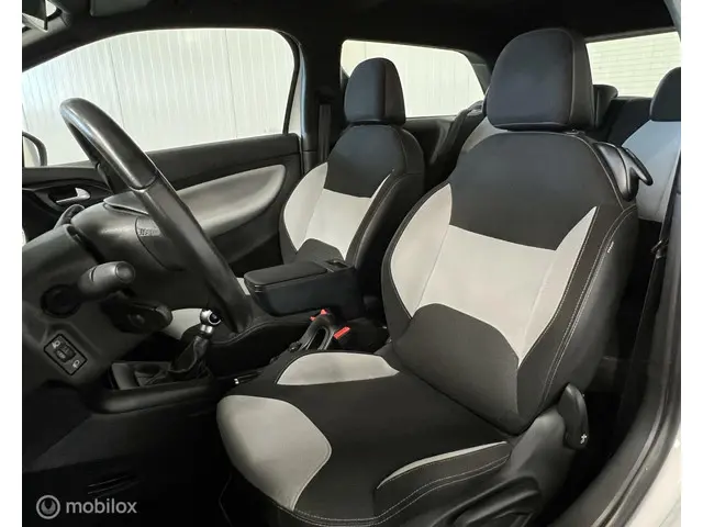 Citroën DS3 1.4 HDiF Chic 2014 Diesel 11