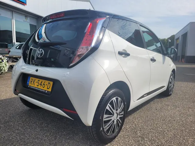 Toyota Aygo 1.0 VVT-i x-fun 2018 Benzine 14