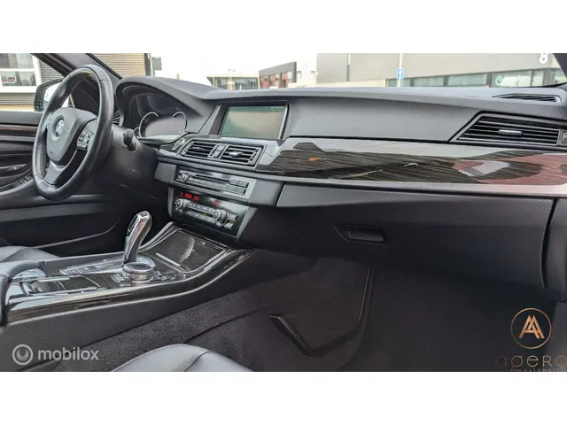 BMW 5 Serie 520i Luxury Line 2014 Benzine 28