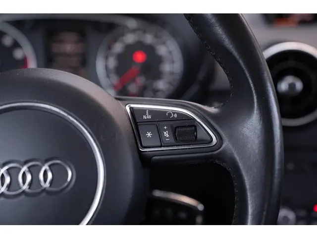 Audi A1 1.2 TFSI Attraction 2013 Benzine 23