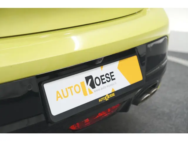 Peugeot 208 Hybrid 136 e-DCS6 GT 2024 Hybride Benzine 2