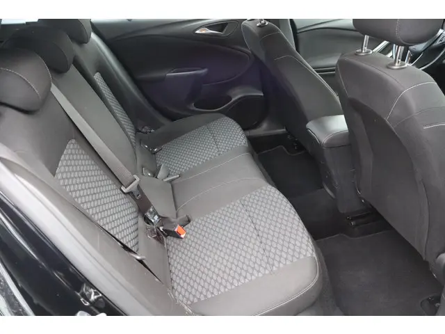 Opel Astra Sports Tourer 1.4 Business+ 2017 Benzine 13