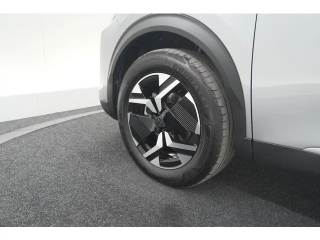 Peugeot 2008 PureTech 130 EAT8 Allure 2024 Benzine 19