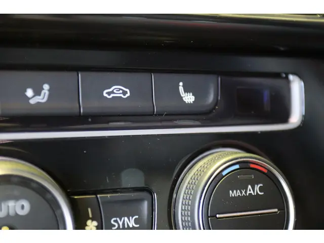 Volkswagen Golf 2.0 TSI GTI TCR 2019 Benzine 56