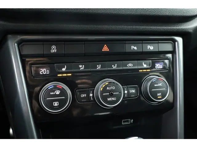 Volkswagen T-Roc 1.5 TSI 150 PK Sport (DSG) 2019 Benzine 24