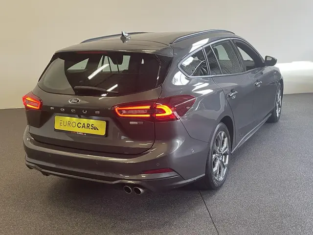Ford Focus Wagon 1.0 EcoBoost Hybrid ST Line 2023 Benzine 6